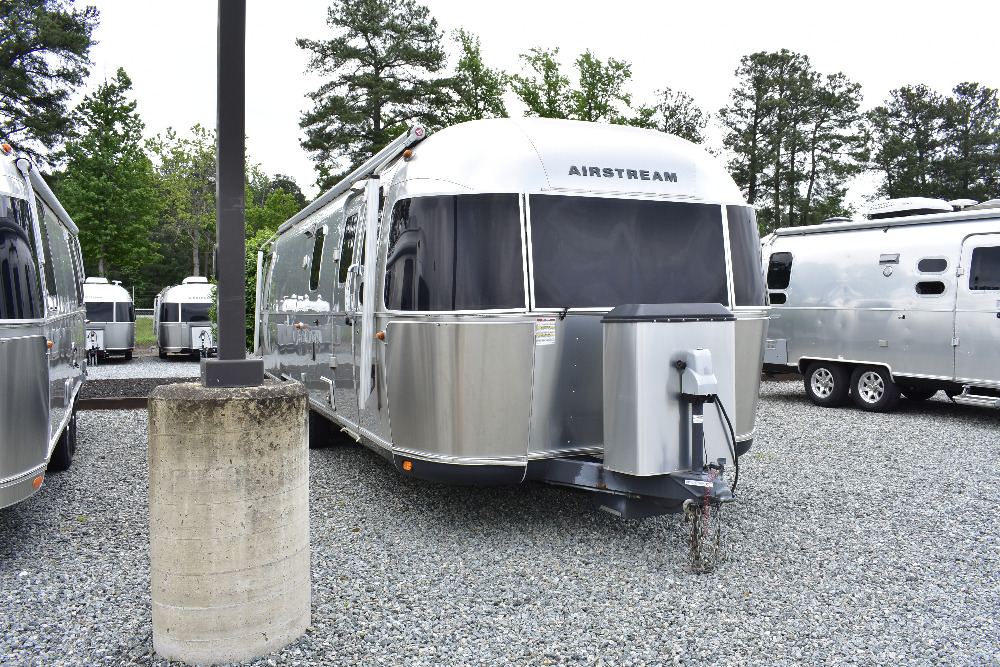 Airstream classic 30 for sale