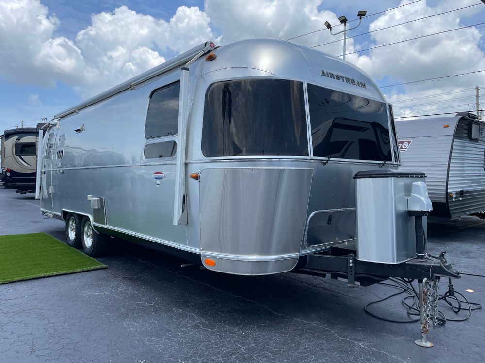 Airstream international serenity 27fb for sale