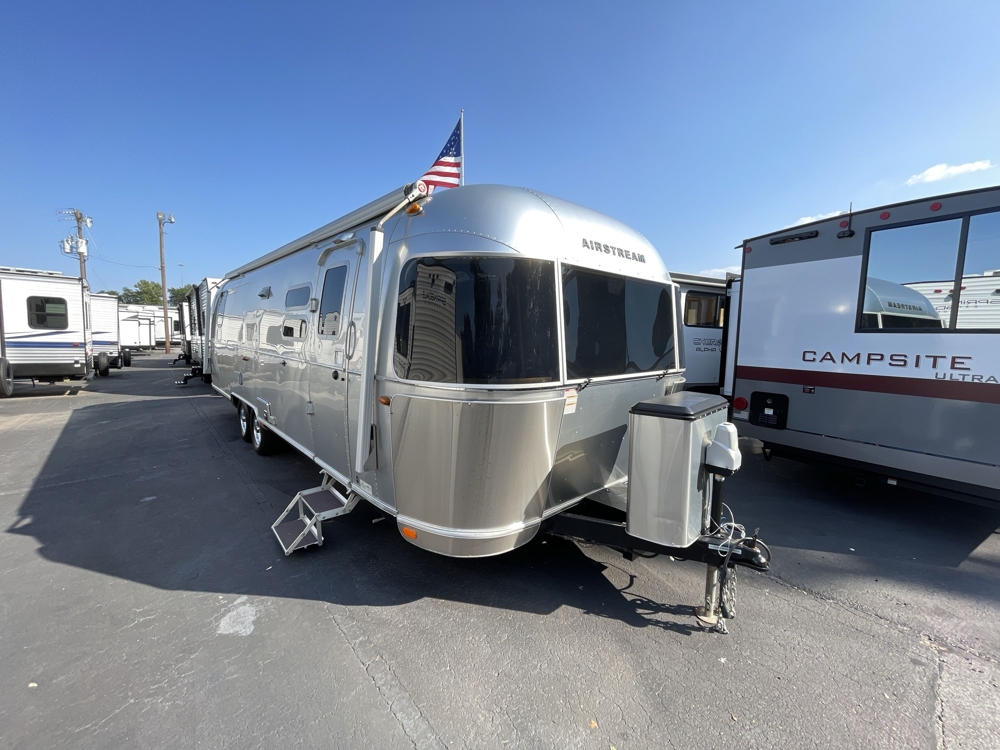 Airstream International Signature 30 For Sale