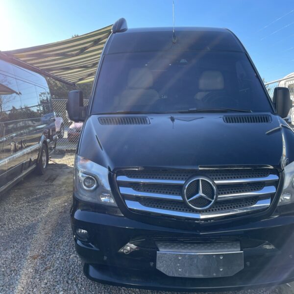 Airstream Tommy Bahama Interstate Edition Grand Tour For Sale