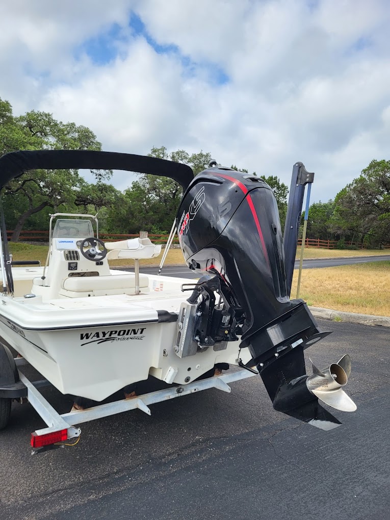 Electric Outboard Motors and Gas Outboard Motors